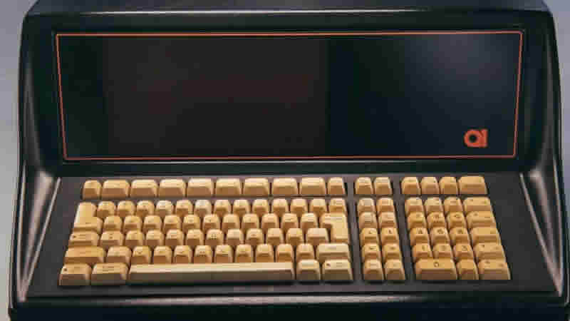 Londra’da Bir Evde Keşfedilen Teknolojik Hazine: 50 Yıl Öncesinin İlk Masaüstü Bilgisayarı