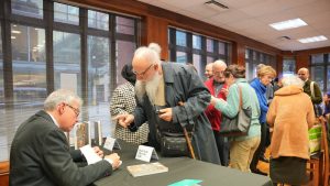 “Londra’da Bir Türk Gezgin” Kitabı’nın İmza Günü Yapıldı