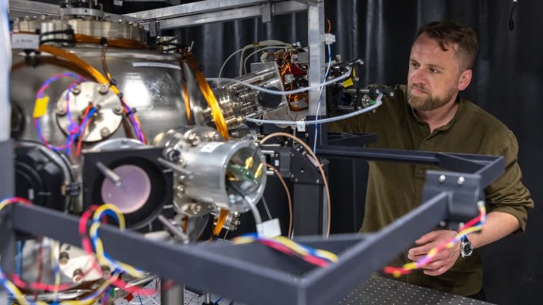 Londra Metrosu’nda GPS’in Yerini Alabilecek Kuantum Pusulası Test Ediliyor