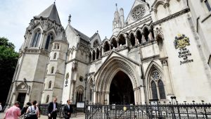 İngiltere’de Aile Birleşimi Vizesi İçin Asgari Gelir Şartı İnceleme Altında