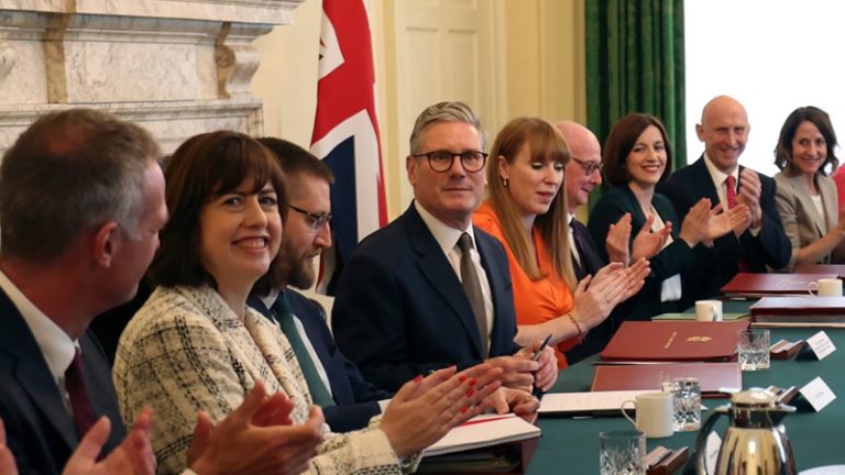 Keir Starmer, Göçmen Politikası Hakkında İlk Açıklamalarını Yaptı