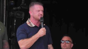 Aşırı Sağcı Aktivist Tommy Robinson Terör Yasası Kapsamında Tutuklandı