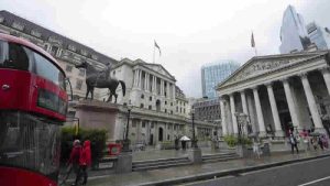 İngiltere Ekonomisi Beklentilerin Üzerinde Büyüdü