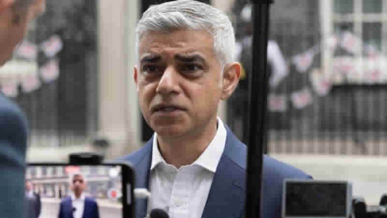 Londra’da Yeni Otobüs Seferi ile İki Bölge Bağlanıyor