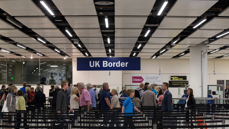 İngiltere’de Dijital Vize Süreci: 4 Milyon Kişi Risk Altında