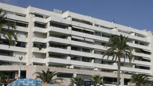 Balkonlarda Ölen Turistlere Göre Ülkeleri Sıralayan Web Sitesinin Kapatılması Çağrısı