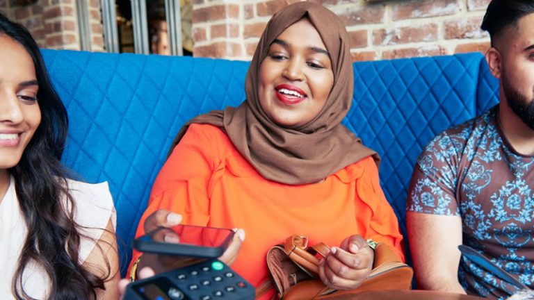 İngiltere’de Öğrenciler İçin En Avantajlı Banka Hesapları