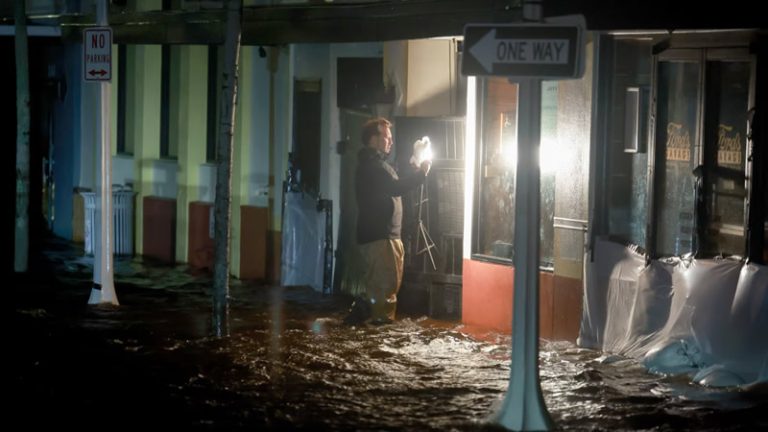 Milton Kasırgası Florida’ya Ulaştı: Binlerce Kişi Tahliye Edildi