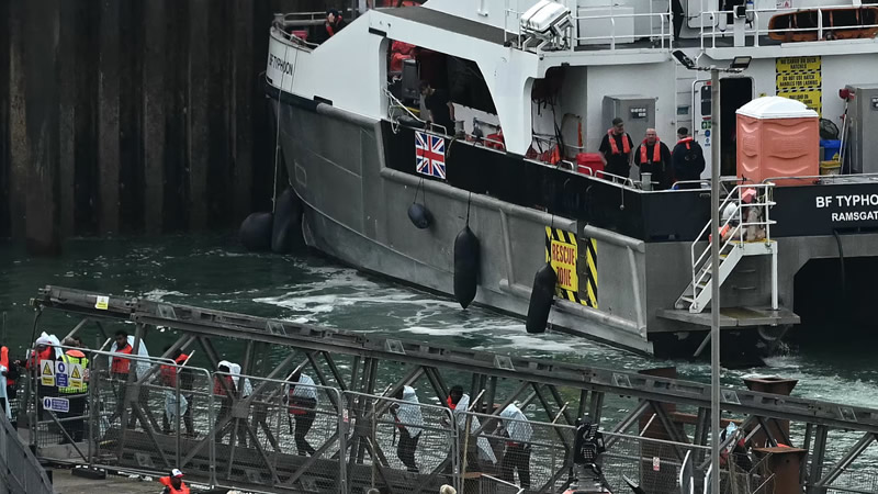 2024’te Manş Denizi’ni Geçmeye Çalışana 52 Göçmen Hayatını Kaybetti