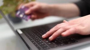 İngiltere’de Sosyal Yardım Dolandırıcılığına Karşı Yeni Yasa Tasarısı