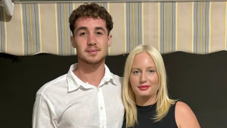 19 Yaşındaki Türk Genci ve 35 Yaşındaki Rachel’ın İlişkisi İngiltere’de Gündem Oldu