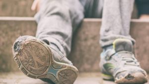 İngiltere’de, Çocuk Yoksulluğuyla Mücadele İçin 55 Milyon Sterlinlik Paket Açıklandı