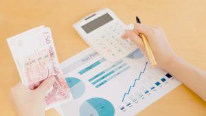 İngiltere’de Paranızı En İyi Şekilde Yönetmek İçin Atmanız Gereken 4 Önemli Adım