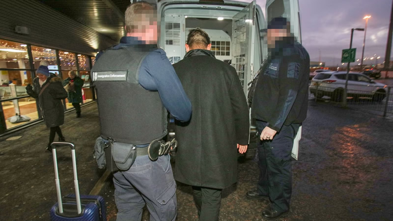 Operation Comby: Kuzey İrlanda’da İnsan Kaçakçılarına Büyük Operasyon