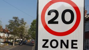 İngiltere’de 20 Mil Hız Sınırı Araç Sigorta Maliyetlerini Azaltıyor