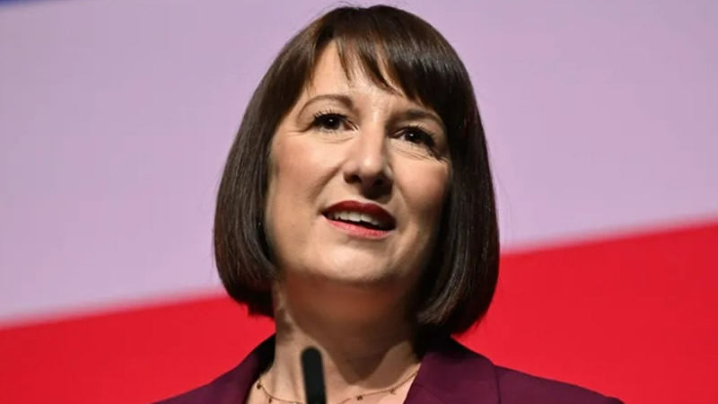 İngiltere Maliye Bakanı Reeves: “Kemer Sıkma Politikası Uygulamıyoruz”