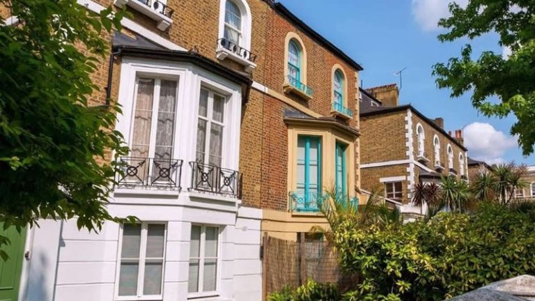 Londra’da İkinci Konut Statüsündeki Evlerin Vergileri İki Katına Çıkıyor