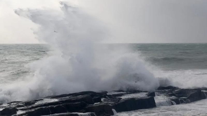 Floris Fırtınası Nedeniyle Kuzey Britanya’da Yaz Ortasında Kış Yaşandı