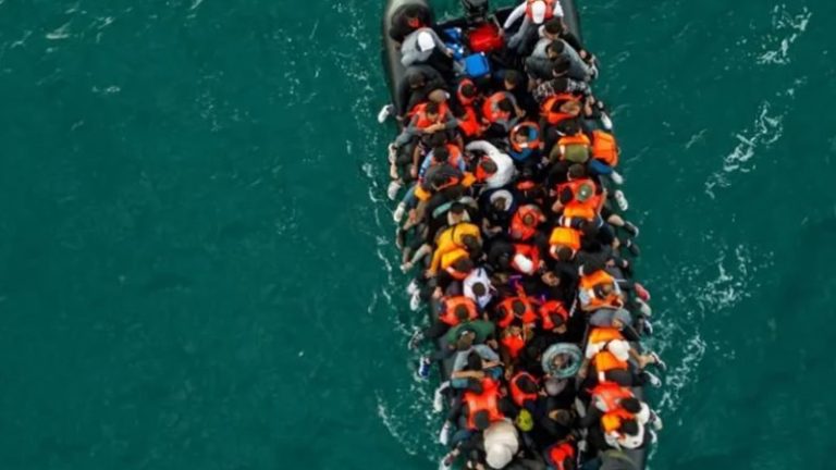 İngiltere’de İnsan Kaçakçılarına Yeni Yaptırımlar