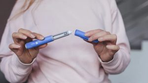 İngiltere’de Eczacılardan Zayıflama İğneleri Konusunda Uyarı