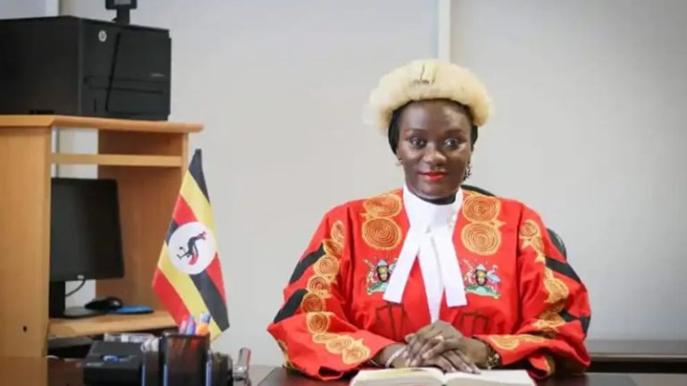 İngiltere’de Yüksek Mahkeme Yargıcı Köle Tuttu!