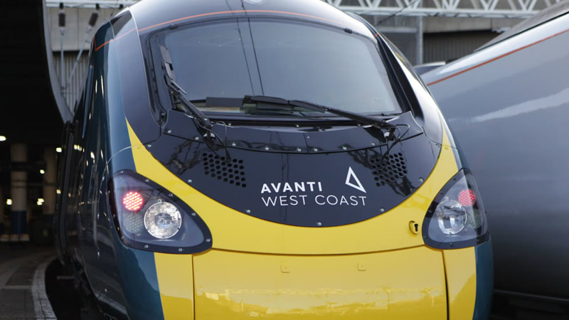 İngiltere’de Hafta Sonu Tren Seferlerinde Büyük Aksaklıklar Bekleniyor