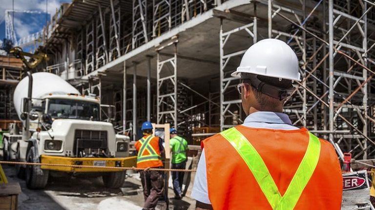 Demirok Construction & Design: Hayallerinizi İnşa Ediyor!