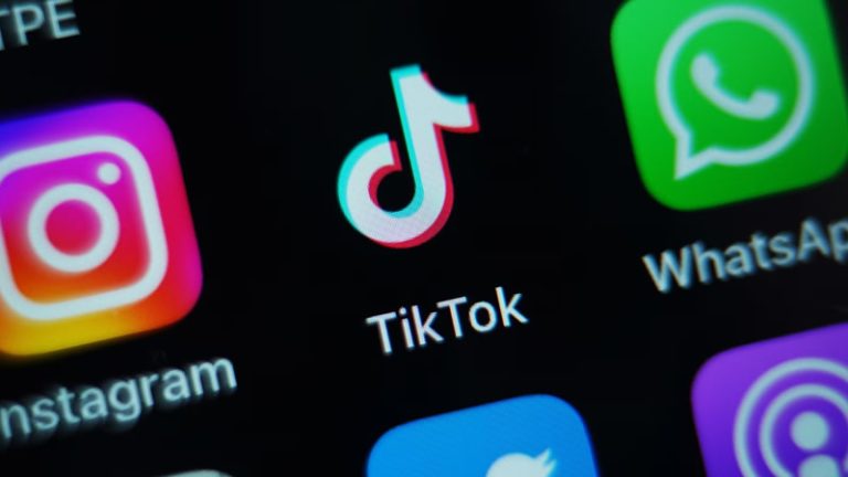 İngiltere, Çocuk Verilerinin Kullanımı Nedeniyle TikTok ve Reddit’i Soruşturuyor