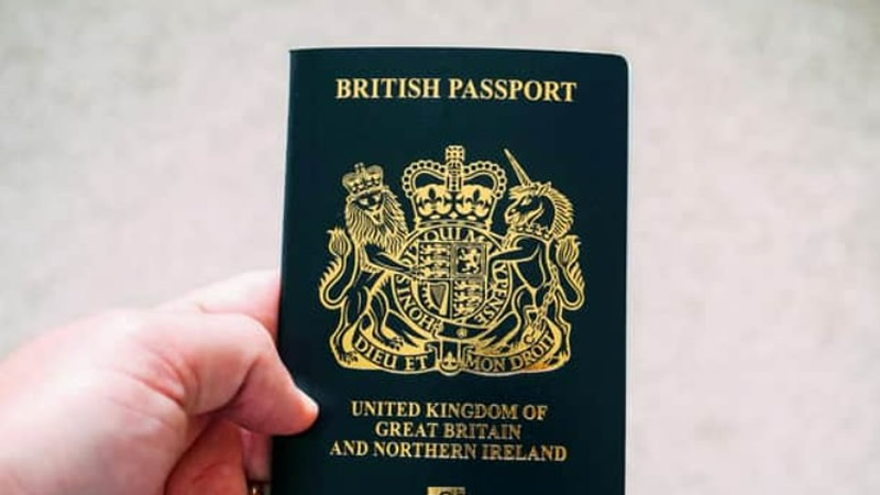 Windrush Planı Kapsamında 50 Yıl Sonra İngiltere’de Kalma Hakkı