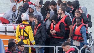 İngiltere ve Fransa Arasında Göçmen Takası Gündemde