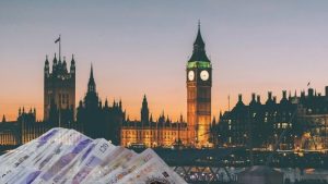 İngiltere’de Yeni Göç Planı İşverenleri Endişelendiriyor: İşe Alım Süreçleri Zora Girebilir