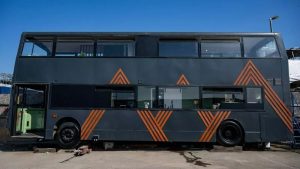 Londra’nın İkonik Otobüsü İki Yatak Odalı Eve Dönüştürüldü