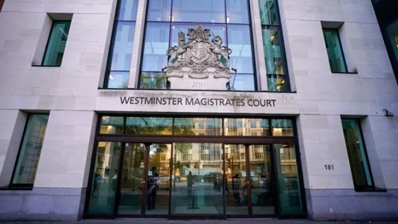 Londra’da Türkiye Başkonsolosluğu Önünde Kur’an Yakan Kişinin Cezası Belli Oldu