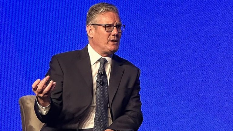 İngiltere’den Yapay Zeka Atağı: 2030’a Kadar 7,5 Milyon Kişiye Eğitim