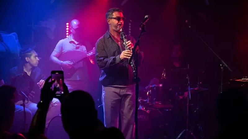 G Clarinet Orient Londra’da Fırtınalar Estiriyor