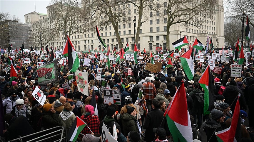 İngiltere’de Filistin Eylemi Protestolarında 70’ten Fazla Kişi Tutuklandı