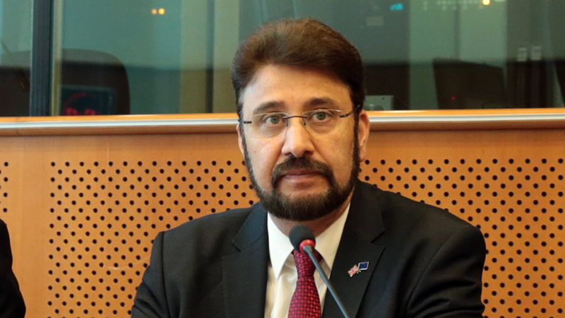 İngiltere’de Türk Toplumunu Temsil Eden Kuruluşlardan Afzal Khan’ın İstifasına Tepki